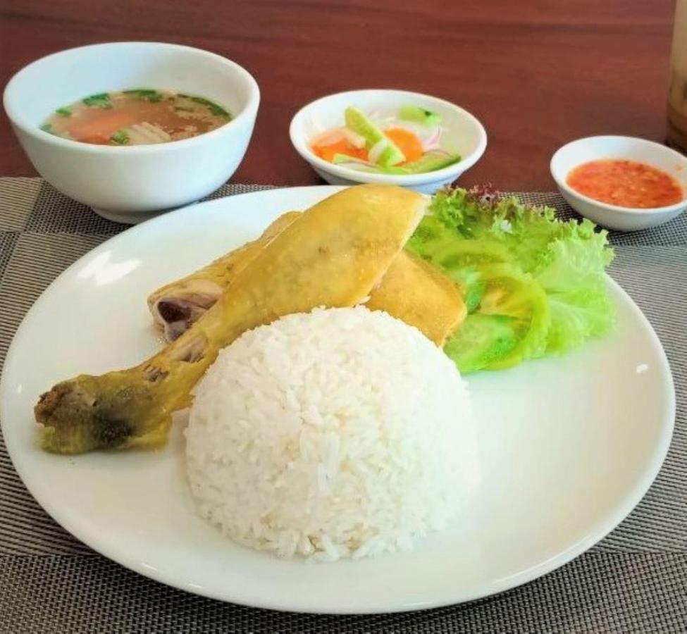 Nimith & Restaurant Hotel