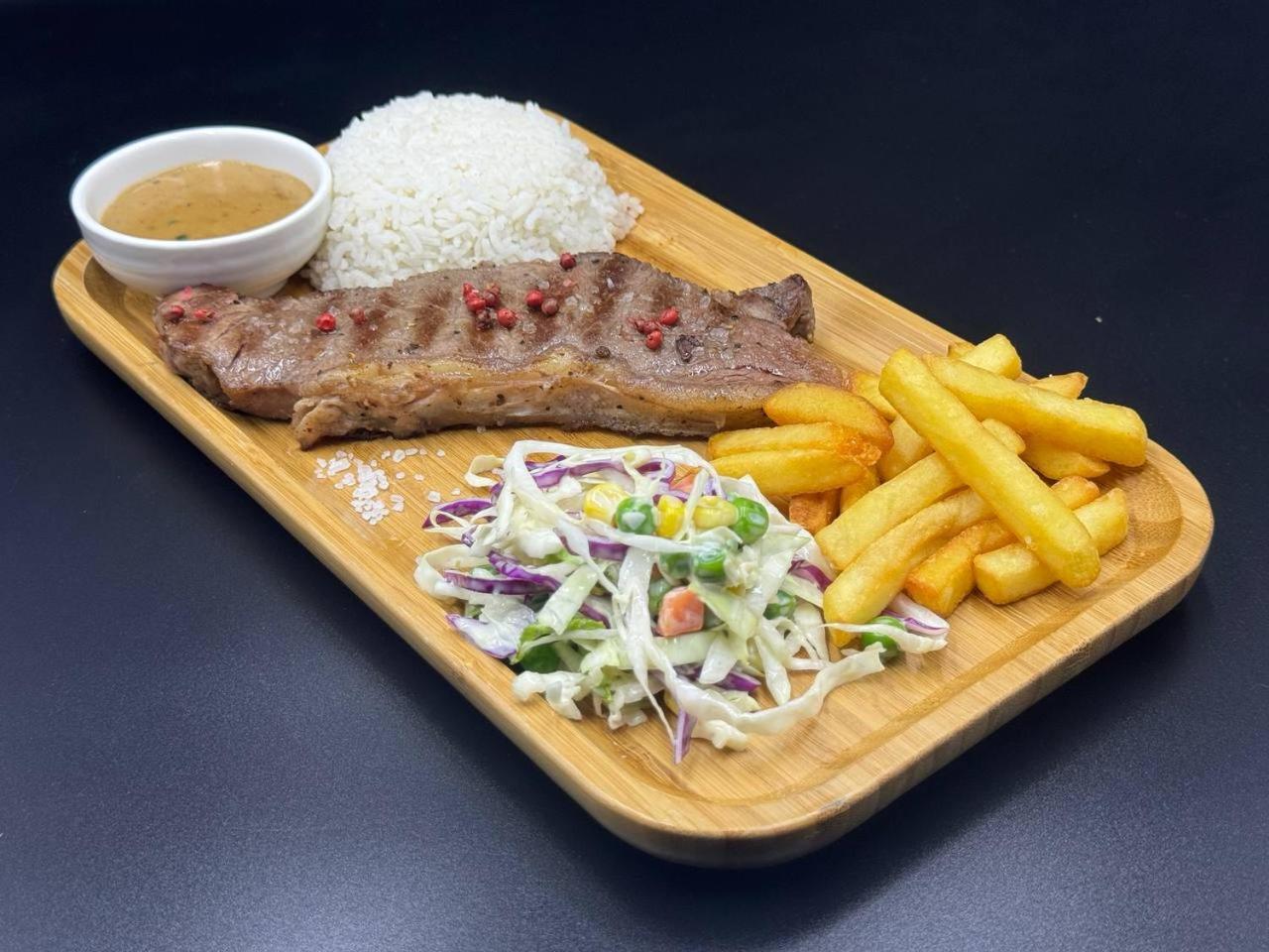 Nimith & Restaurant Hotel 4*