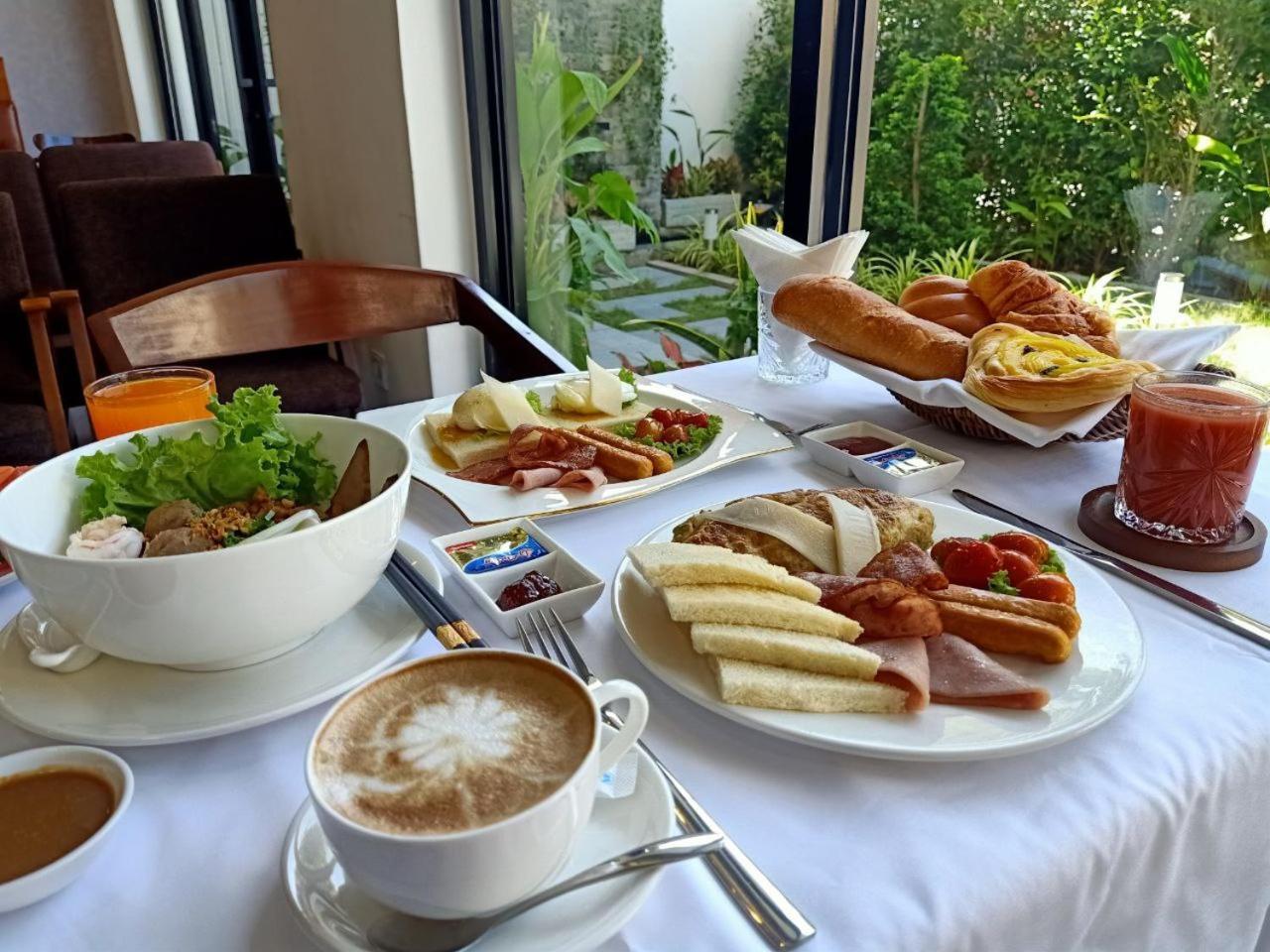 Nimith & Restaurant Hotel 4*