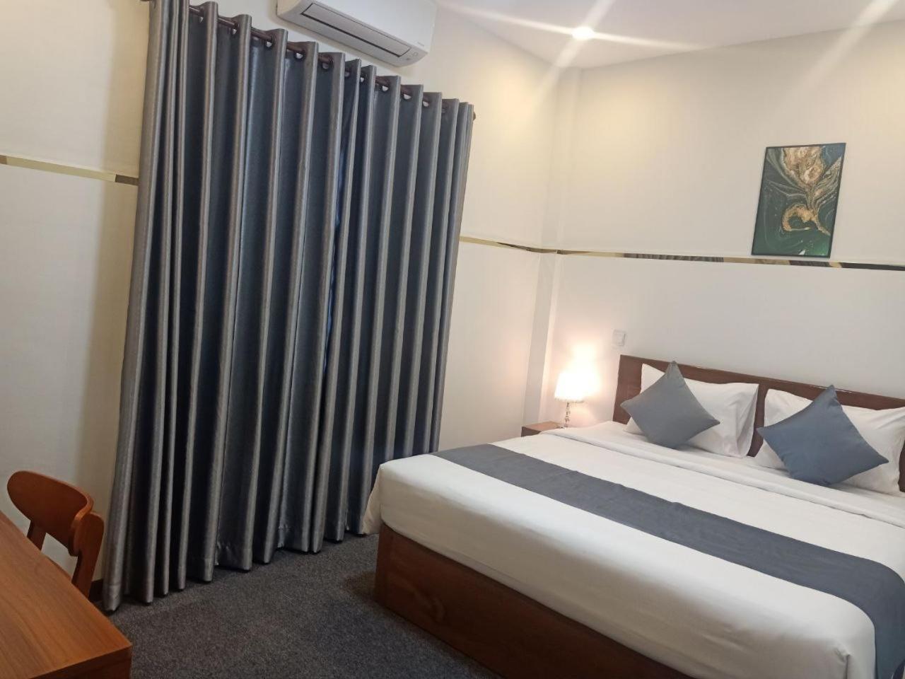 Nimith & Restaurant Hotel
