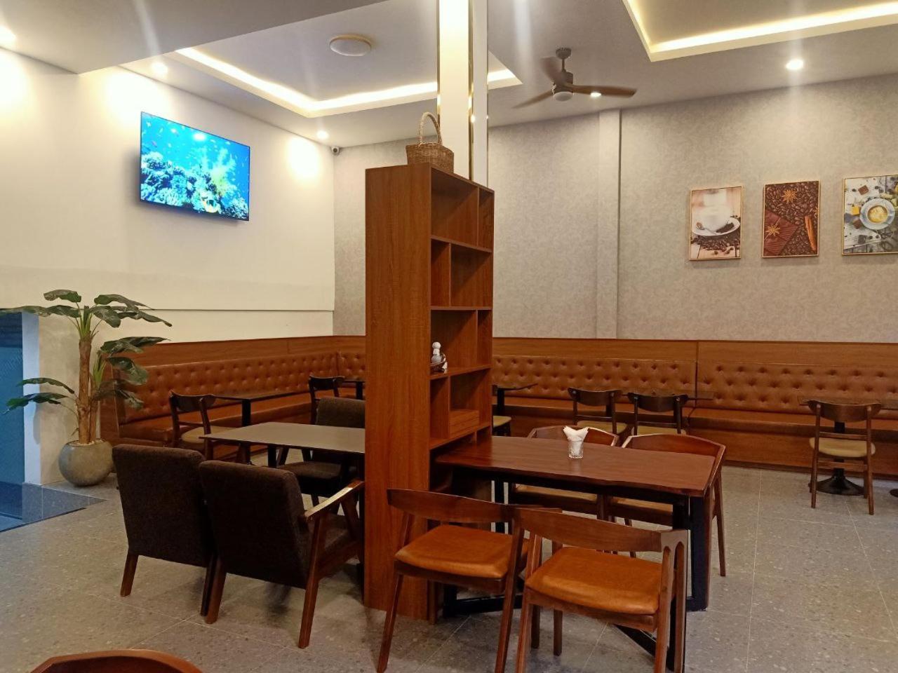 Nimith & Restaurant 4* Phnom Penh